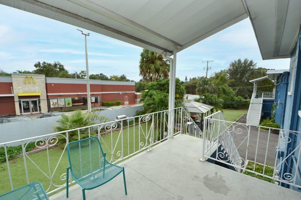 New Huge Green Garden 1Br Tampa Esterno foto